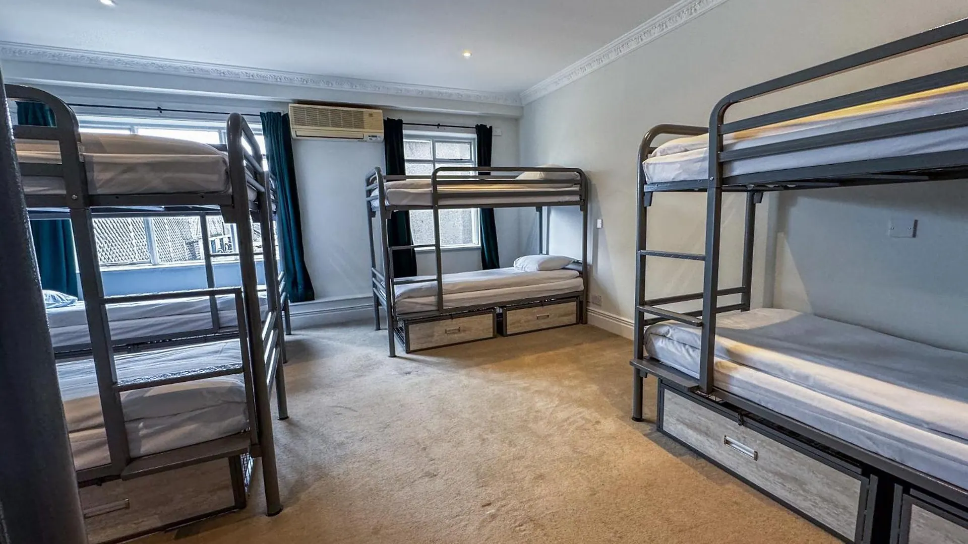 The Dawson Hostel - Dublin Ireland