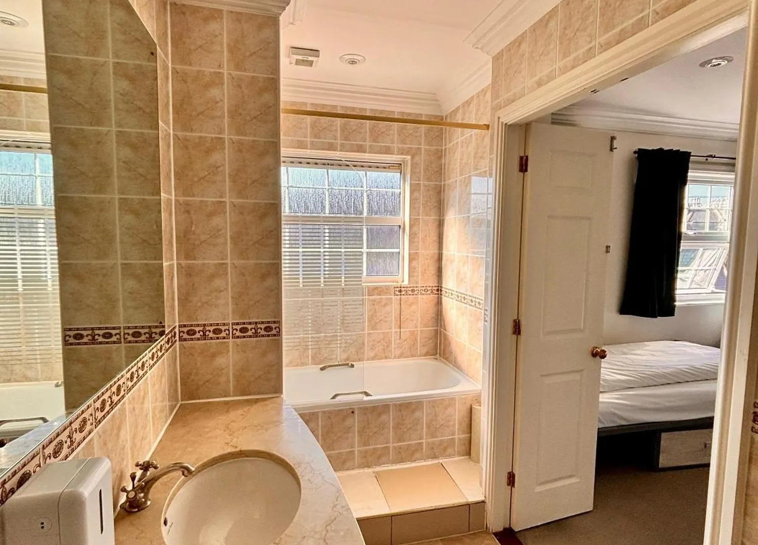 The Dawson Hostel - Dublin 0*,  Ireland