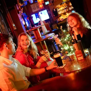 Rezz Temple Bar, Hotell